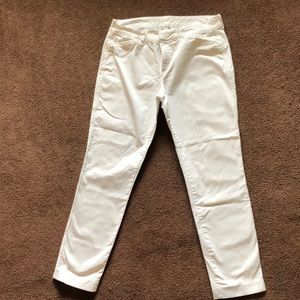 White old navy ankle length jeans